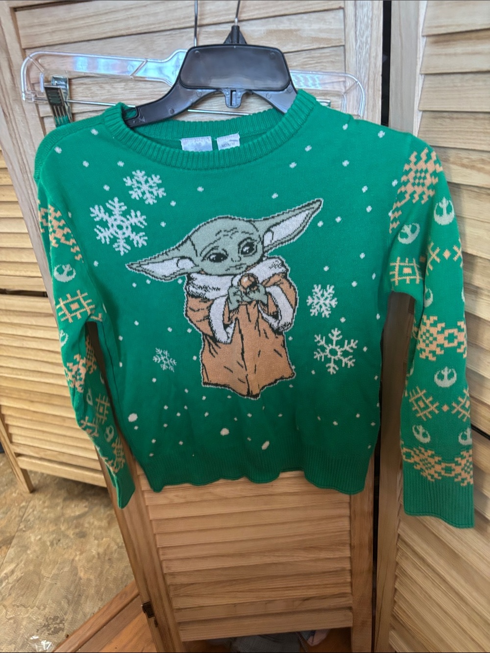Disney Green Knit Holiday Sweater Medium